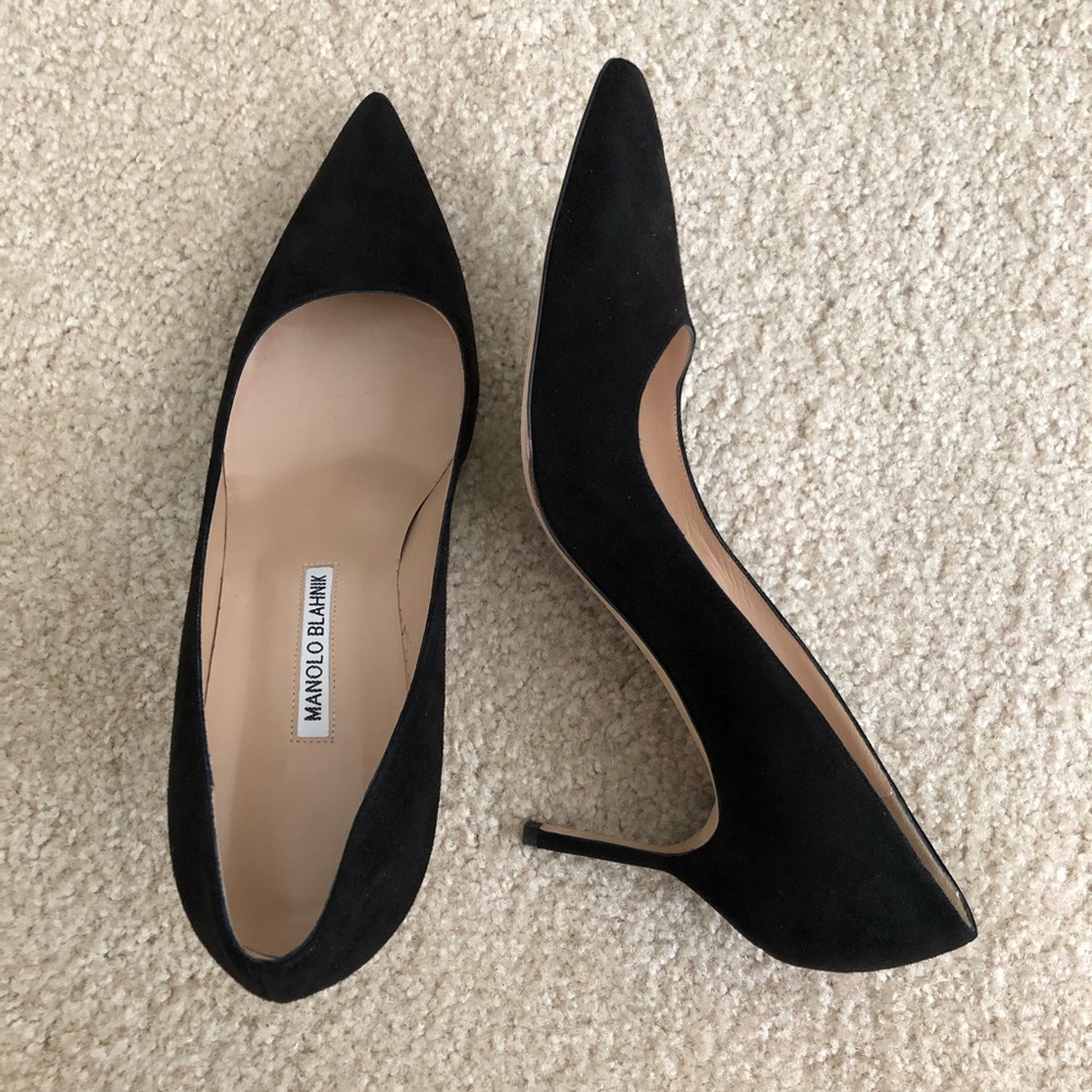 Manolo Blahnik suede pumps 41 (fits 9.5!)